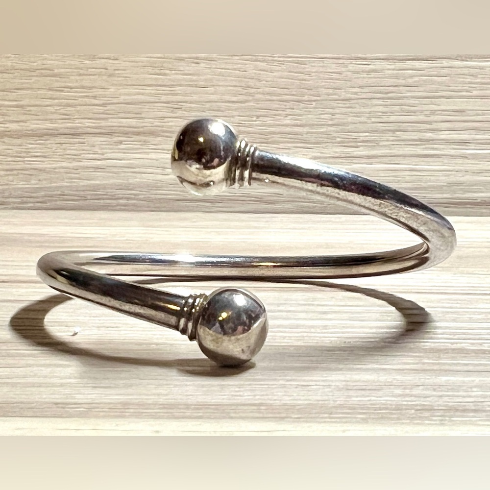 Vintage Designer Sterling Silver Hollow Tube Ball Bypass Wrap Cuff Bracelet